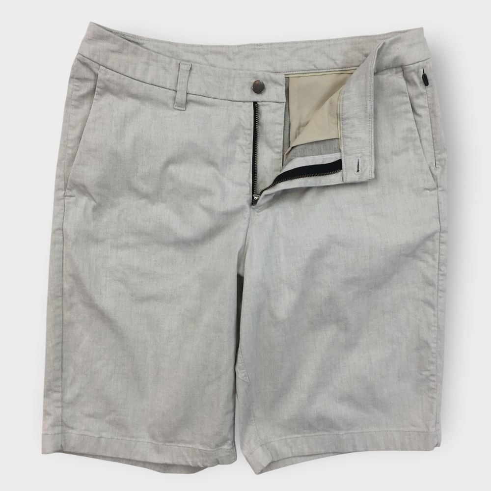 lululemon athletica Gray Flat Front Men Shorts